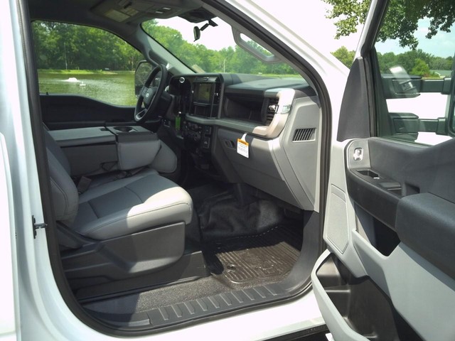 2026 Ford F-350 Super Duty XL - Photo 12