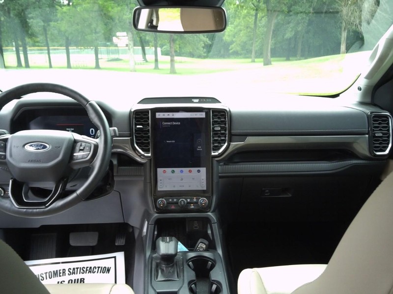 Ford Ranger Vehicle Full-screen Gallery Image 11