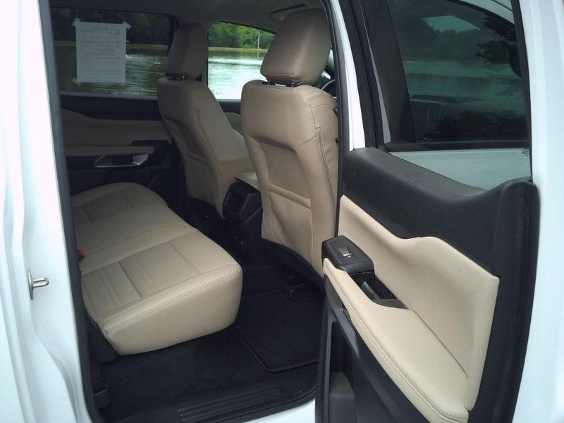 Ford Ranger Vehicle Full-screen Gallery Image 13