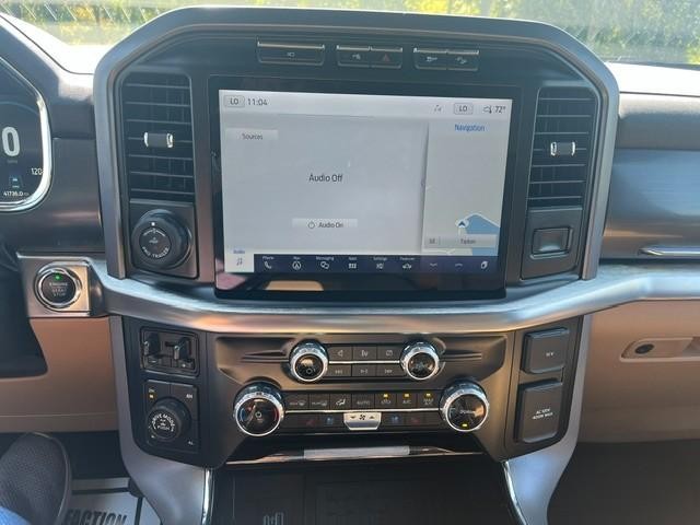 Ford F-150 Vehicle Full-screen Gallery Image 15