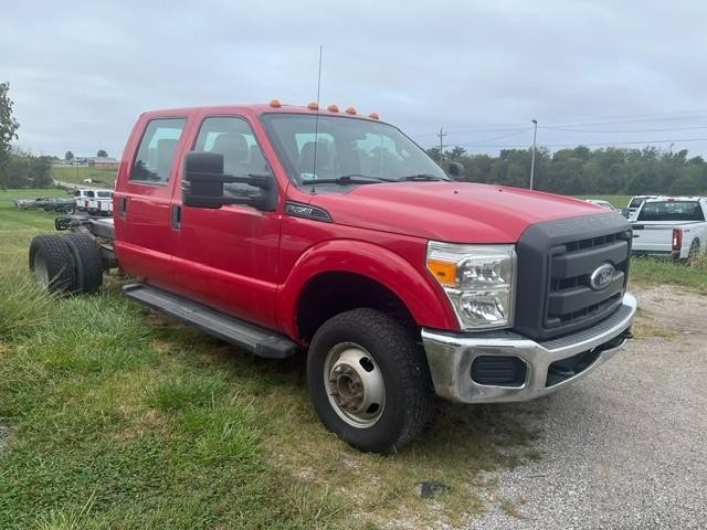 Ford Super Duty F-350 DRW Vehicle Full-screen Gallery Image 05