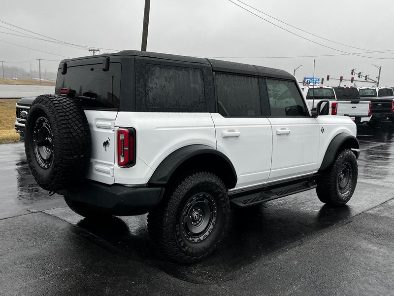 Ford Bronco Vehicle Image 03