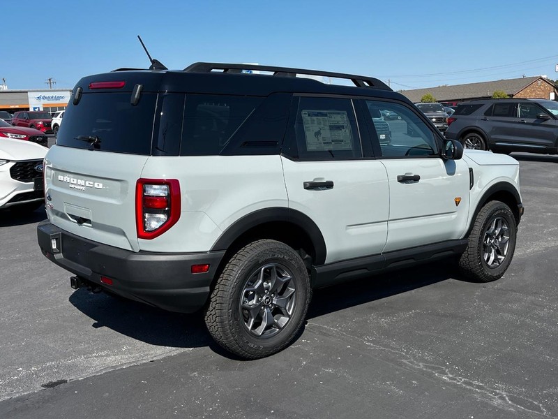 Ford Bronco Sport Vehicle Image 03