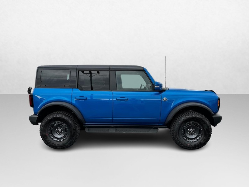 Ford Bronco Vehicle Image 02