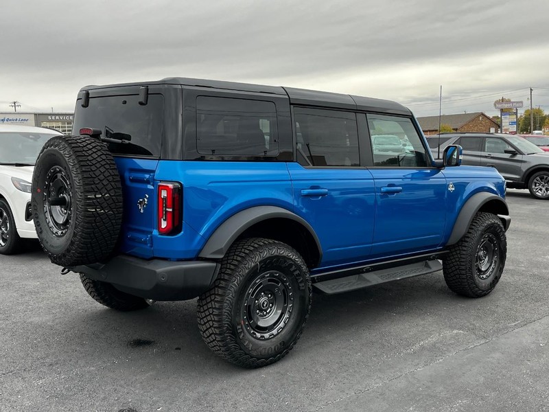 Ford Bronco Vehicle Image 03