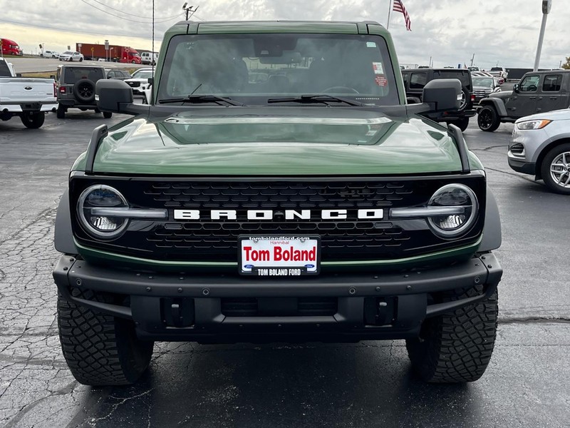 Ford Bronco Vehicle Image 09