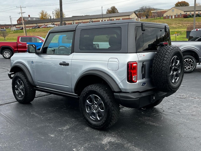 Ford Bronco Vehicle Image 06