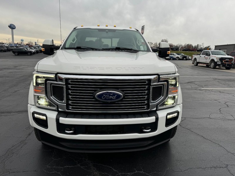 Ford Super Duty F-450 DRW Vehicle Image 09