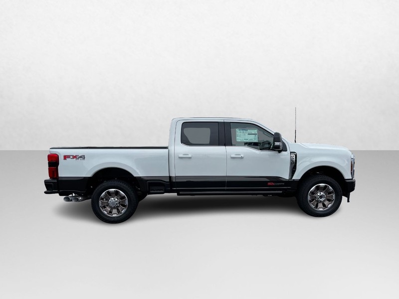 Ford Super Duty F-250 SRW Vehicle Image 02