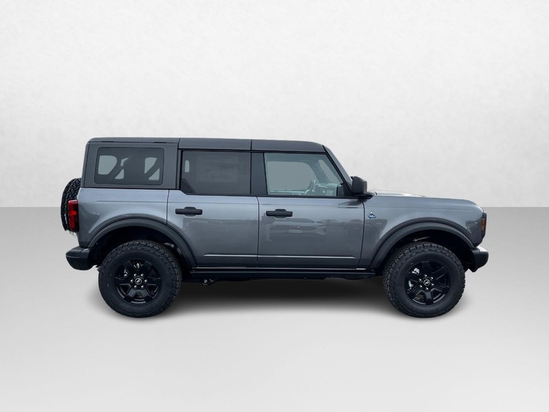 Ford Bronco Vehicle Image 02