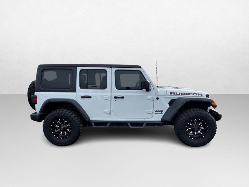 Jeep Wrangler Unlimited Vehicle Image 02