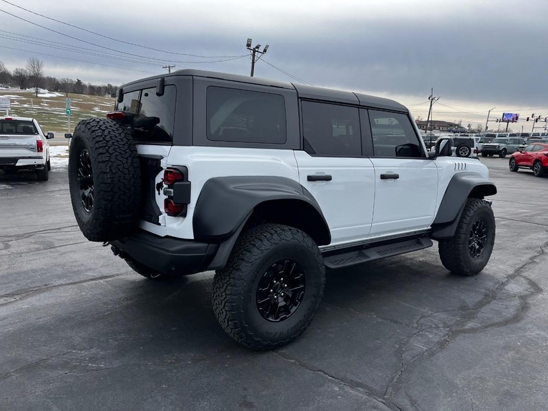 Ford Bronco Vehicle Image 03