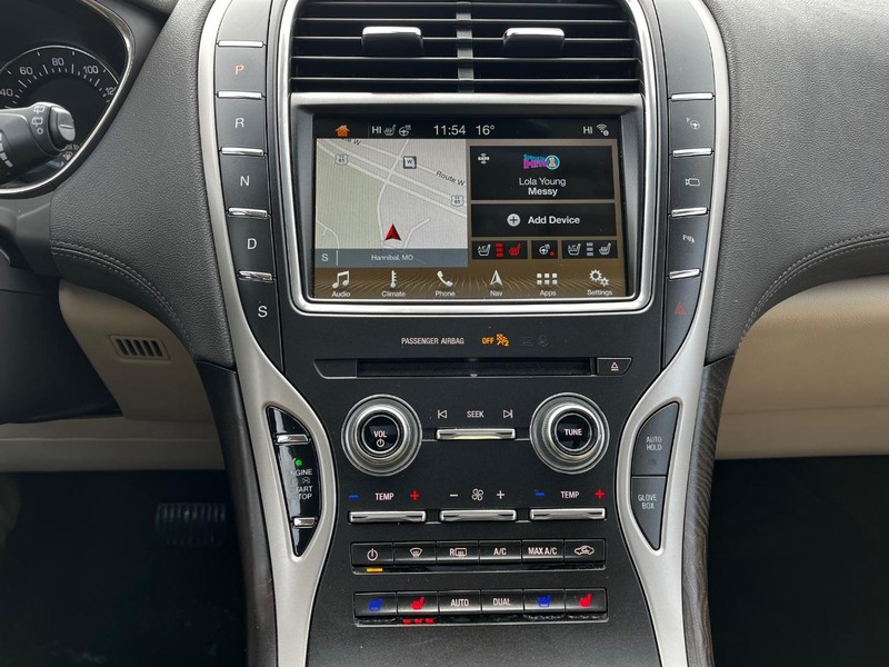 Lincoln MKX Vehicle Image 21