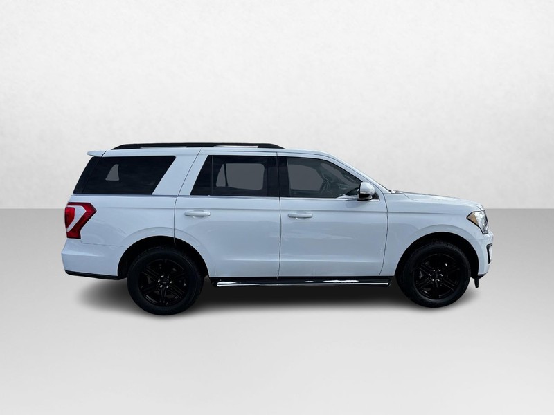 Ford Expedition Vehicle Image 02