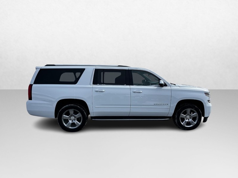 Chevrolet Suburban Vehicle Image 02