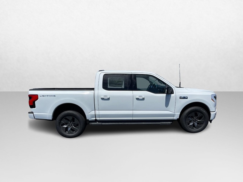 Ford F-150 Lightning Vehicle Image 02