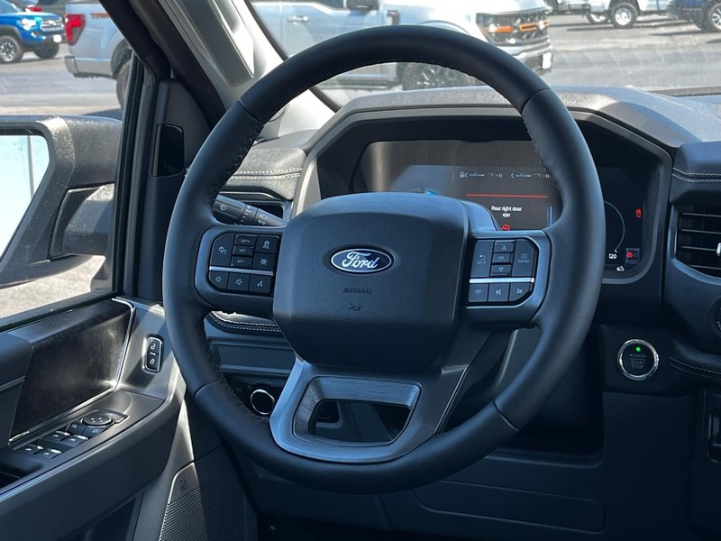 Ford F-150 Lightning Vehicle Image 06
