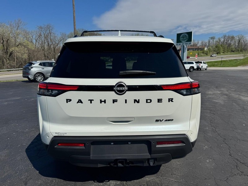 Nissan Pathfinder Vehicle Image 06