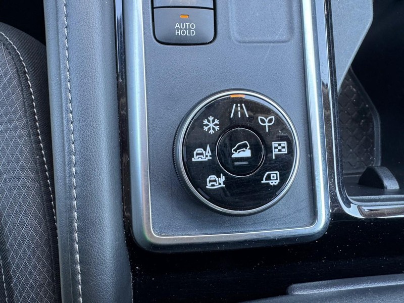 Nissan Pathfinder Vehicle Image 27