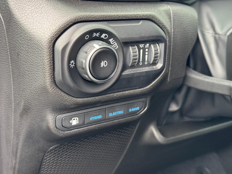 Jeep Wrangler 4xe Vehicle Image 17