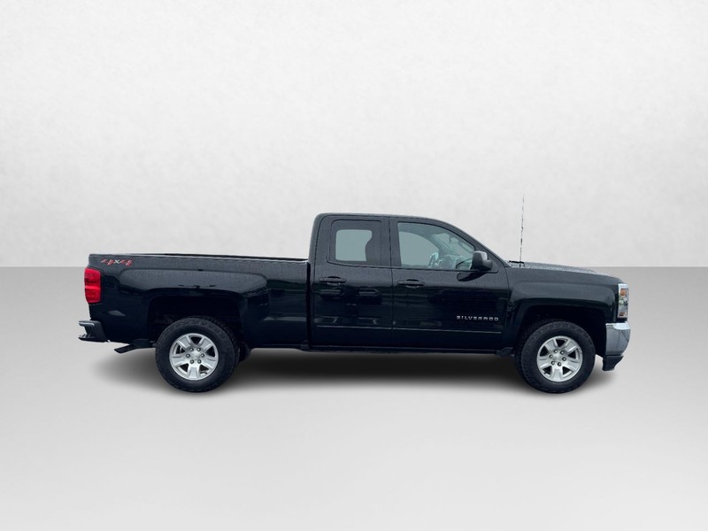 Chevrolet Silverado 1500 Vehicle Image 02