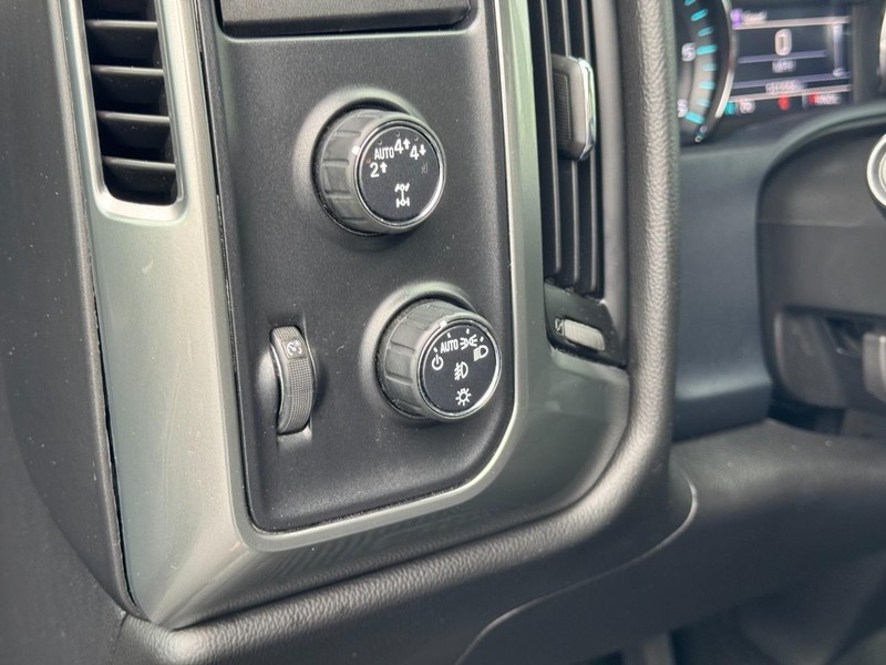 Chevrolet Silverado 1500 Vehicle Image 15