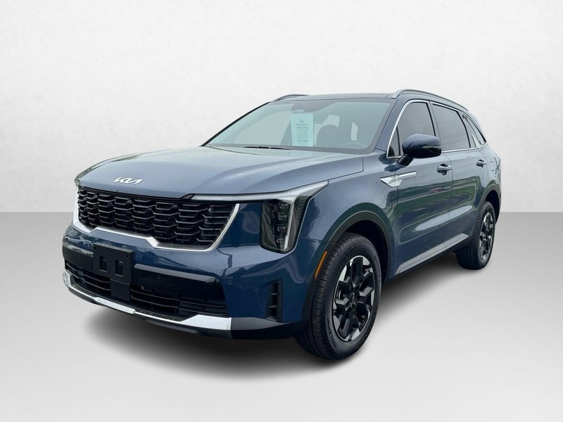 Kia Sorento Vehicle Image 02