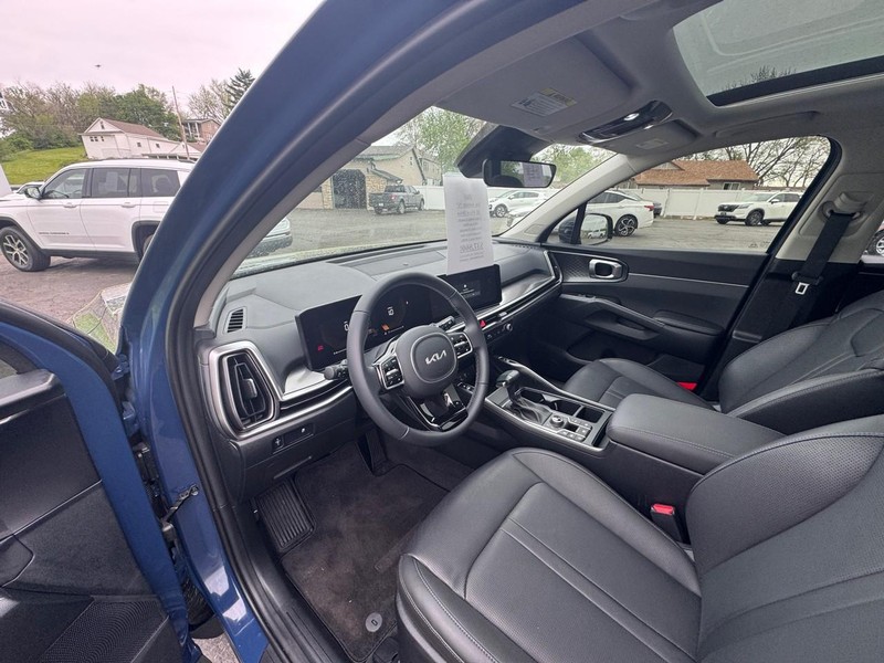 Kia Sorento Vehicle Image 08