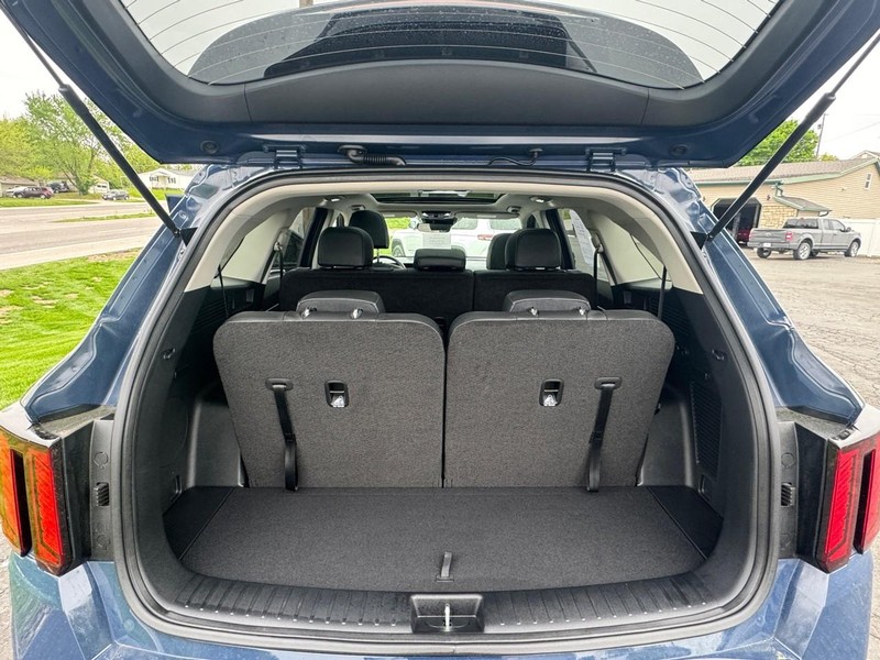 Kia Sorento Vehicle Image 26