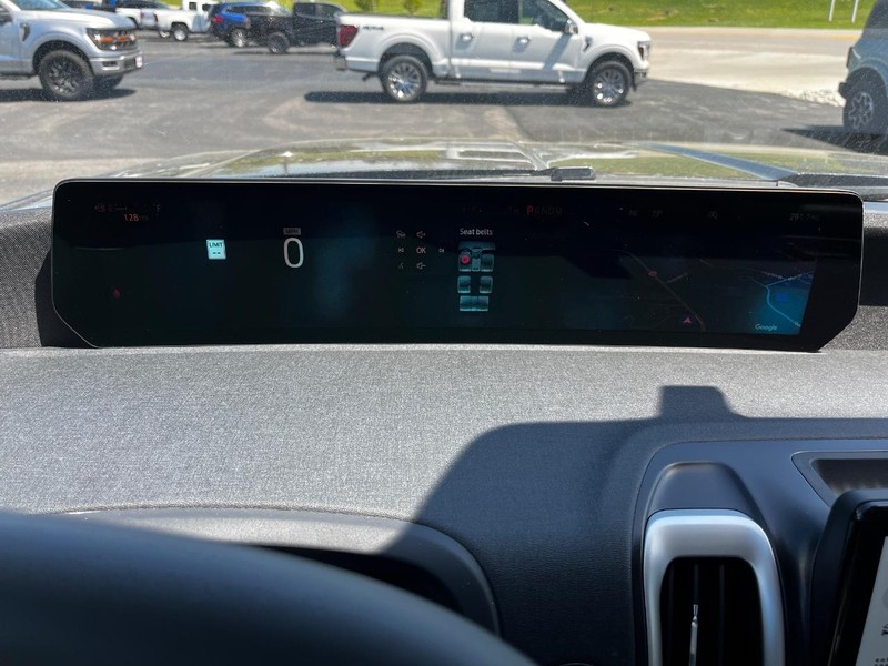 Ford Expedition Max Vehicle Image 15