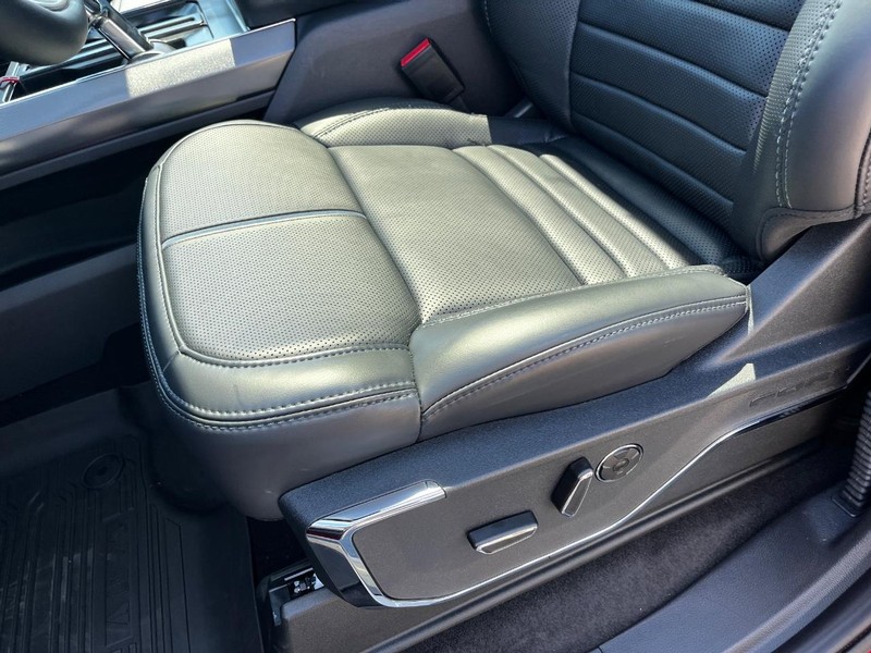 Ford F-150 Vehicle Image 11