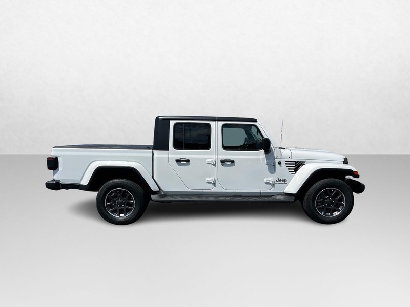 Jeep Gladiator Vehicle Image 02