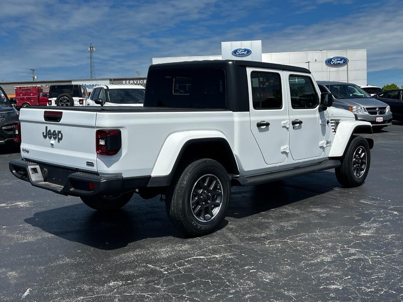 Jeep Gladiator Vehicle Image 03