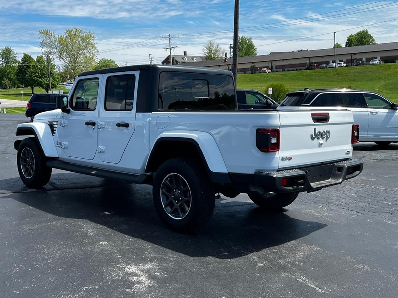 Jeep Gladiator Vehicle Image 06