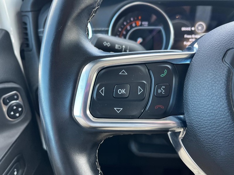 Jeep Gladiator Vehicle Image 16