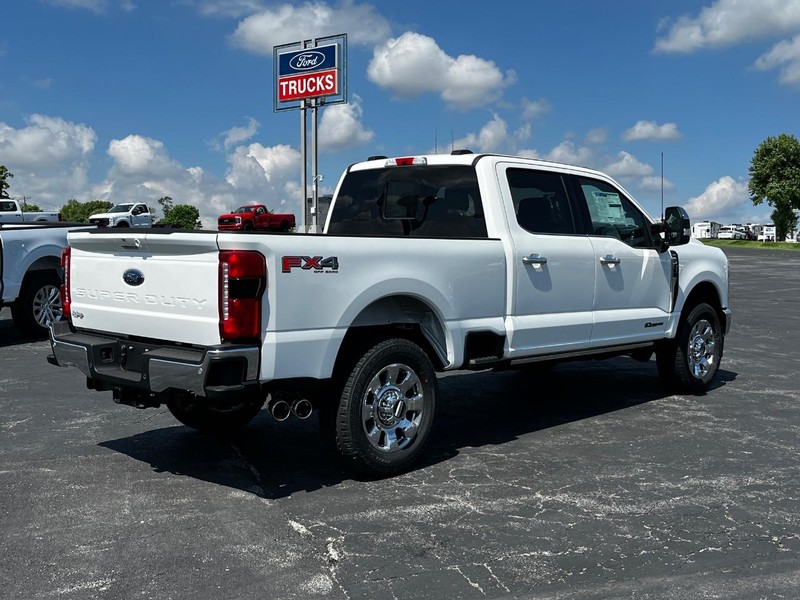 Ford Super Duty F-350 SRW Vehicle Image 03