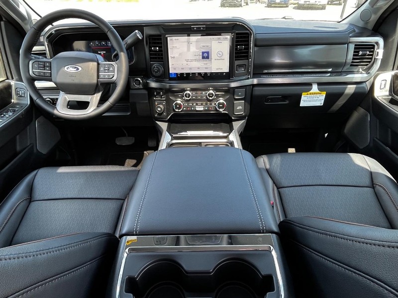 Ford Super Duty F-350 SRW Vehicle Image 07