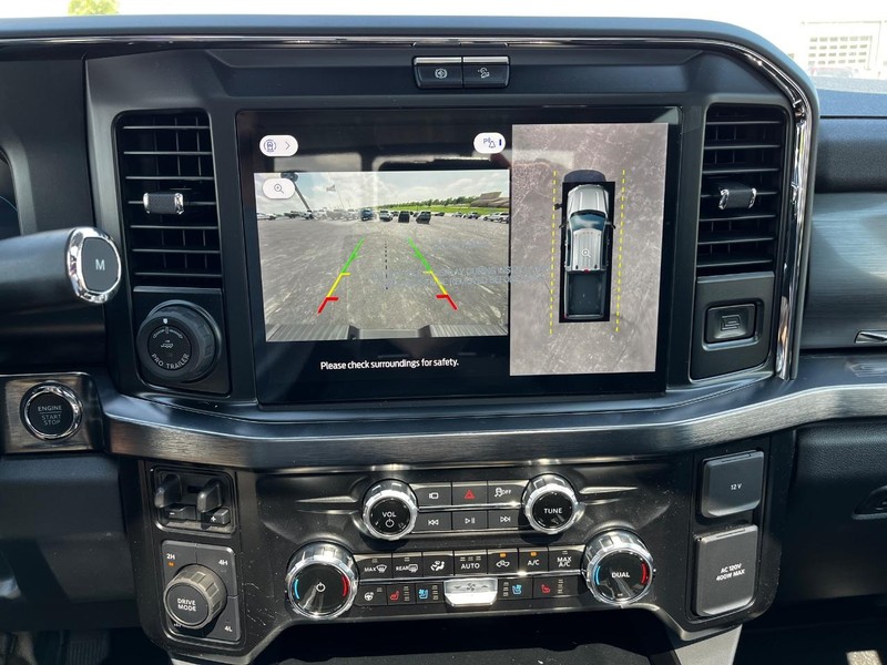 Ford Super Duty F-350 SRW Vehicle Image 16