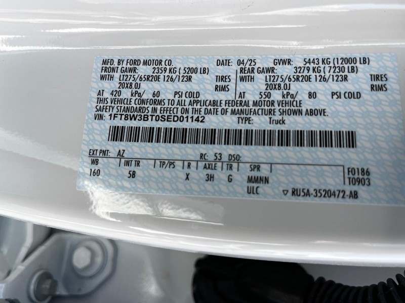 Ford Super Duty F-350 SRW Vehicle Image 17