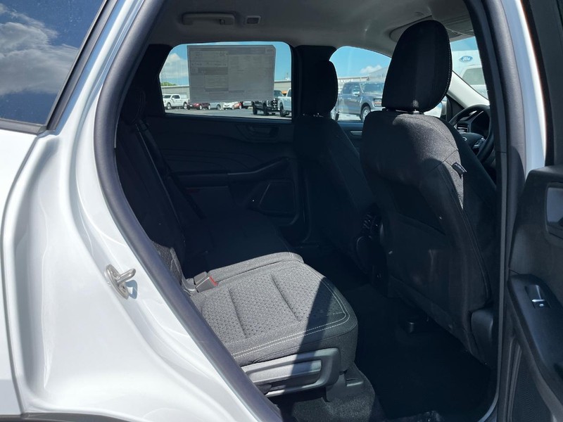 Ford Escape Vehicle Image 04