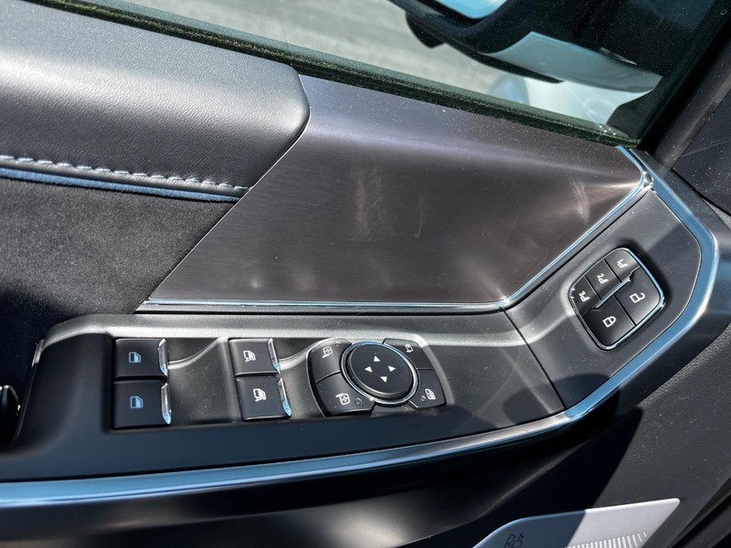 Ford F-150 Vehicle Image 10