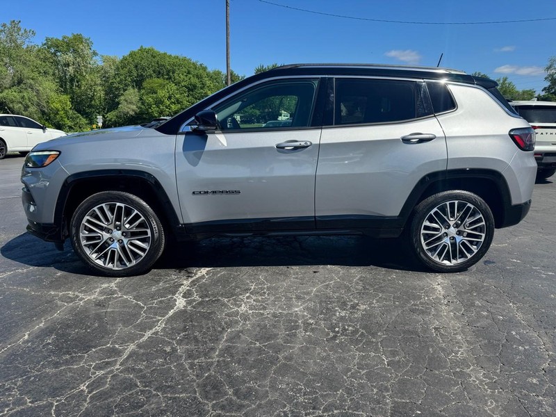 Jeep Compass Vehicle Image 03
