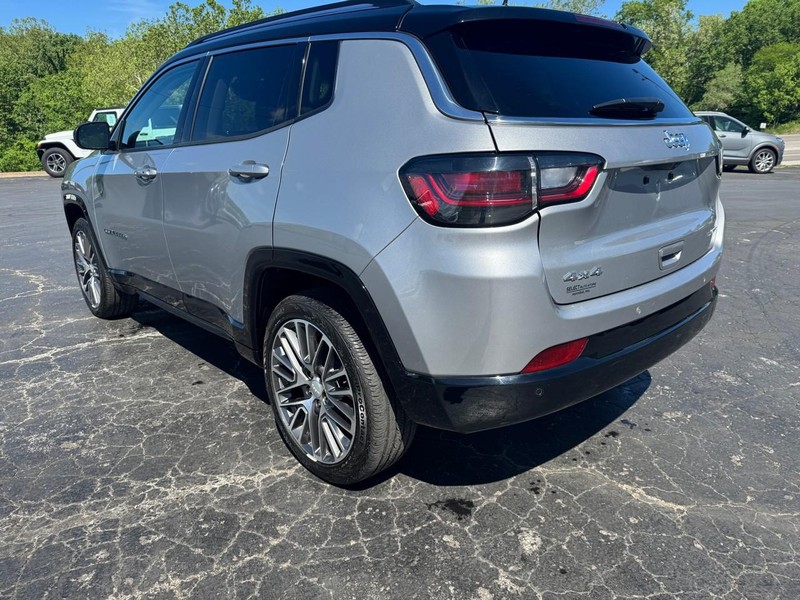 Jeep Compass Vehicle Image 04