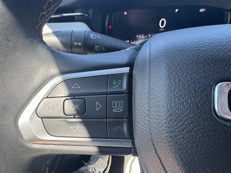 Jeep Compass Vehicle Image 13