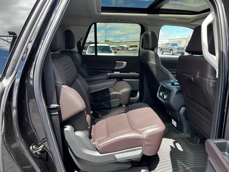 Ford Expedition Max Vehicle Image 04
