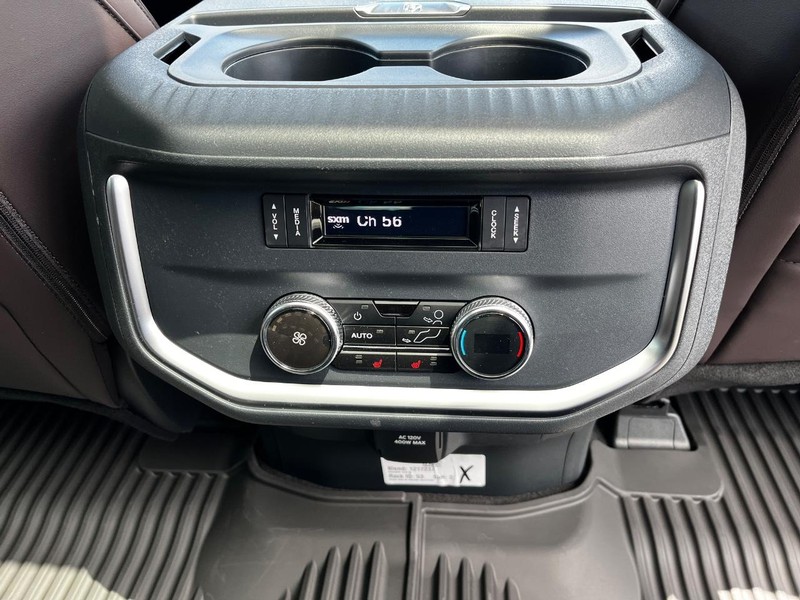 Ford Expedition Max Vehicle Image 06