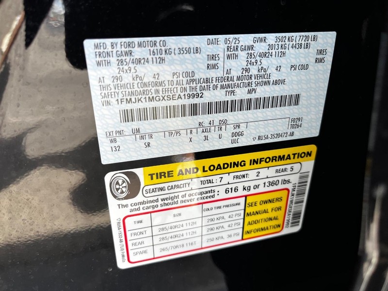 Ford Expedition Max Vehicle Image 19