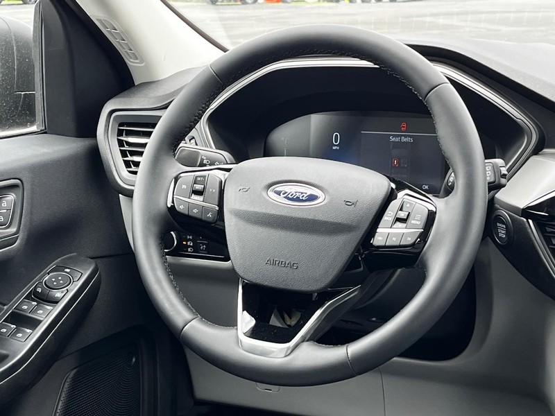 Ford Escape Vehicle Image 06