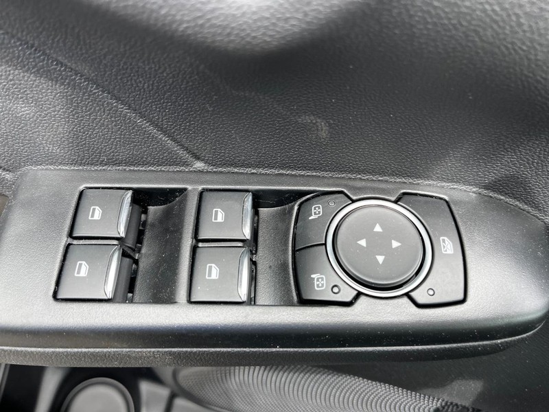 Ford Escape Vehicle Image 08