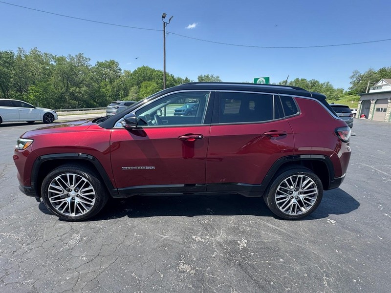 Jeep Compass Vehicle Image 03